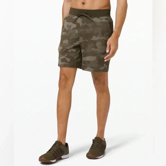 Lululemon men’s short - Picture 1 of 13